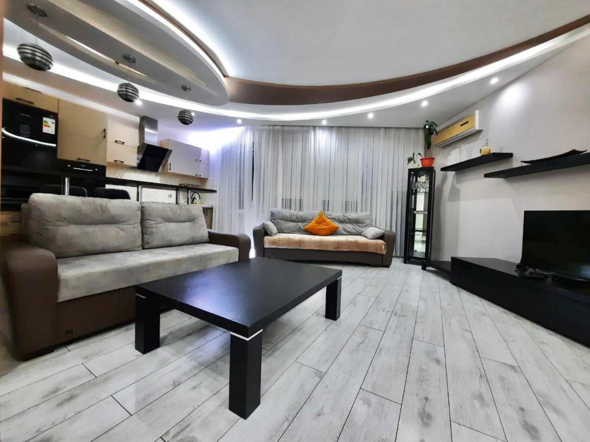 Жк Самал Де Люкс Apartment Almaty Bagian luar foto